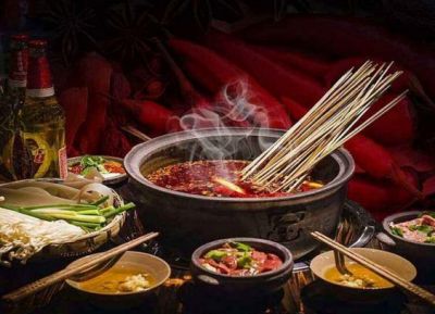 火鍋底料調(diào)味料廠家介紹復(fù)合調(diào)味料花椒粉的制作